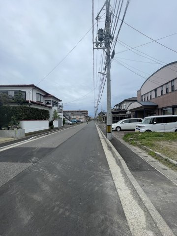 中央区京王1丁目　売地の前面道路含む現地写真