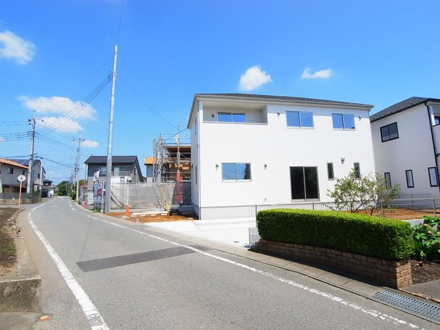 新築　高崎市金古町2期　2号棟の前面道路含む現地写真|現地写真　西側接道幅員約4.5ｍ