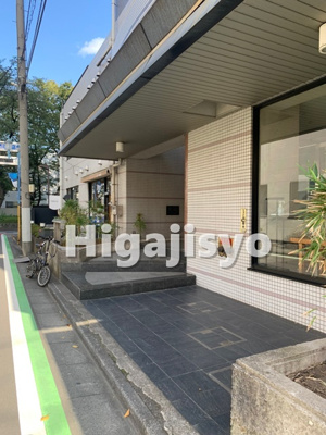 【エントランス】 | V.I.P.ROYAL氷川台