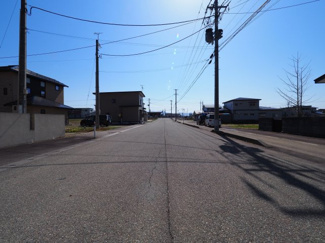 【前面道路含む現地写真】
