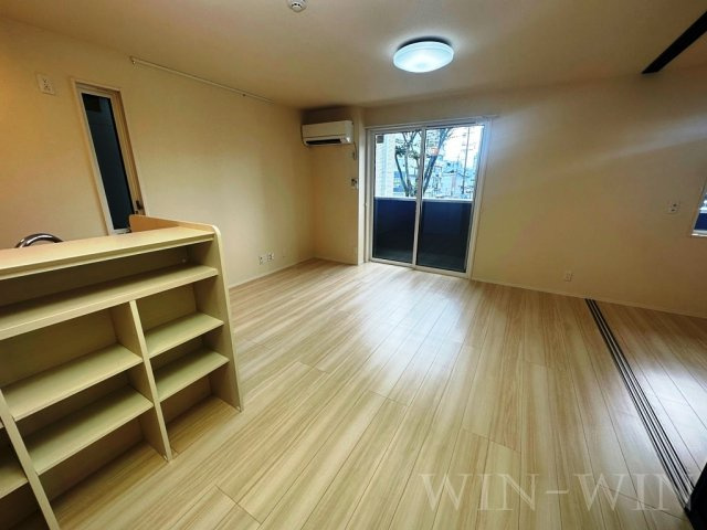 D-Square八町通の洋室