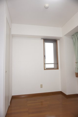 【居間・リビング】 | ティアラコート | ティアラコート　洋室