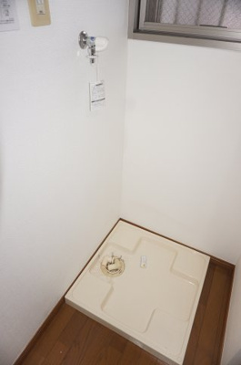 【設備】 | ティアラコート | ティアラコート　室内洗濯機置