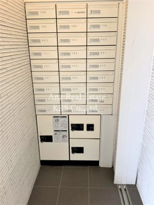 【その他共用部分】 | プライムツリー内久宝寺 | エントランスには荷物の受け取りに便利な宅配ボックス設置！