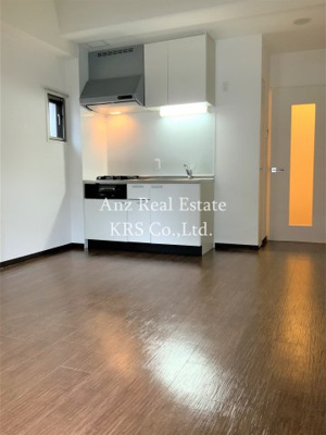 【居間・リビング】 | プライムツリー内久宝寺 | 7帖のダイニングキッチン！スタイリッシュなデザインです！