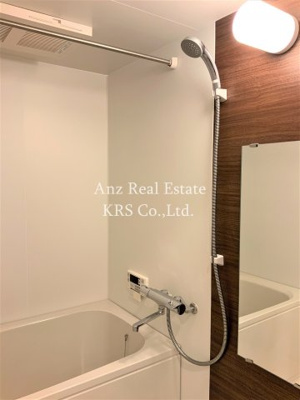 【浴室】 | プライムツリー内久宝寺 | 設備が豊富な浴室で、ゆったりとくつろげる空間を確保！