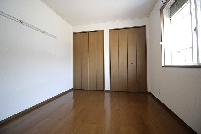 セゾン・メルヴェーユ春棟 Dの洋室|コンパクトで使いやすい洋室です