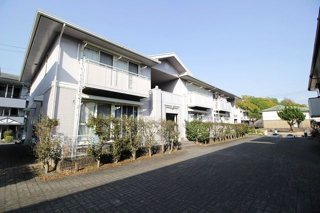 セゾン・メルヴェーユ春棟 Dの外観|外観は落ち着いています