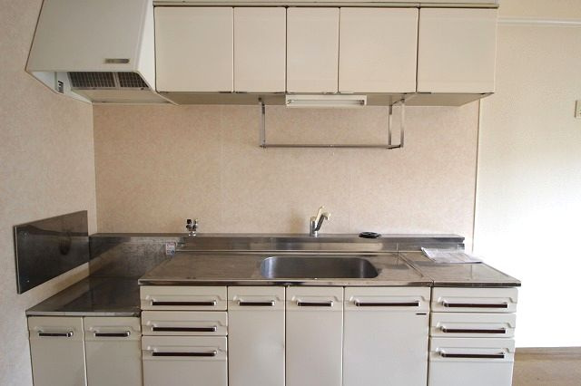 セゾン・メルヴェーユ春棟 Dのキッチン|使いやすいキッチンです