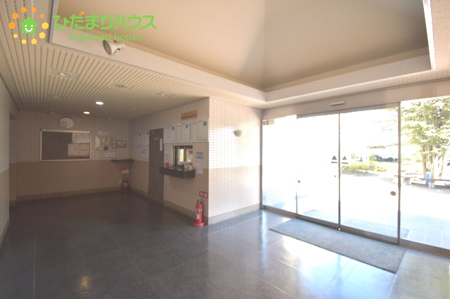東和パークハイツ上尾のエントランス