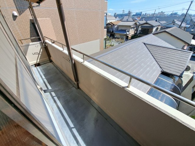 中本ビルのバルコニー