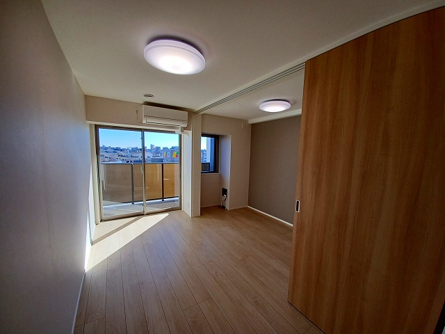 Ｋｅｙｓｔｏｎｅ　ｏｎｅの居間・リビング|室内の写真は同じ間取り・デザインの階違いのお部屋の写真です。（505号）
