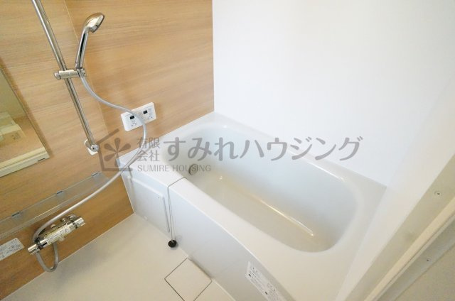 マ・メゾン川西の浴室