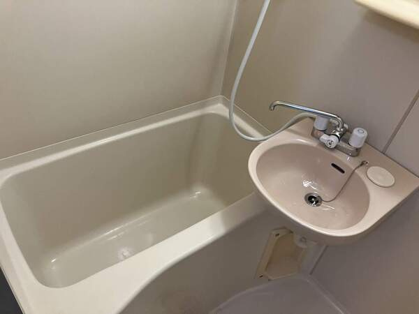 ゴッドフィールド布施の浴室