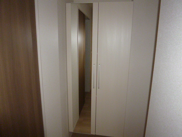 ココ・アポロの玄関