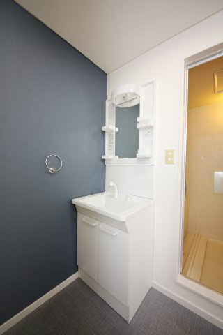 コスモタウンの独立洗面台