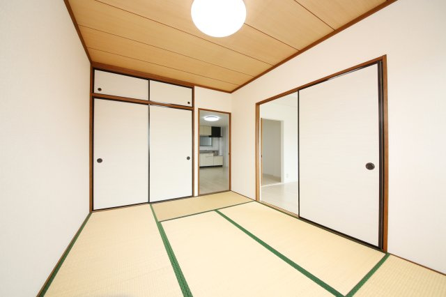 コスモタウンの和室