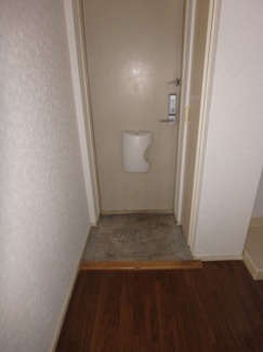 【玄関】 | ガーデンヒルズ