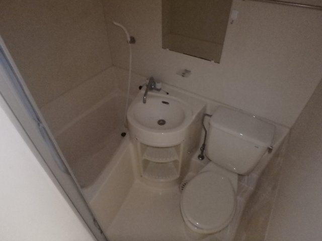 【浴室】 | ＯＮハイツ甲東園 | コンパクトで使いやすいお風呂です