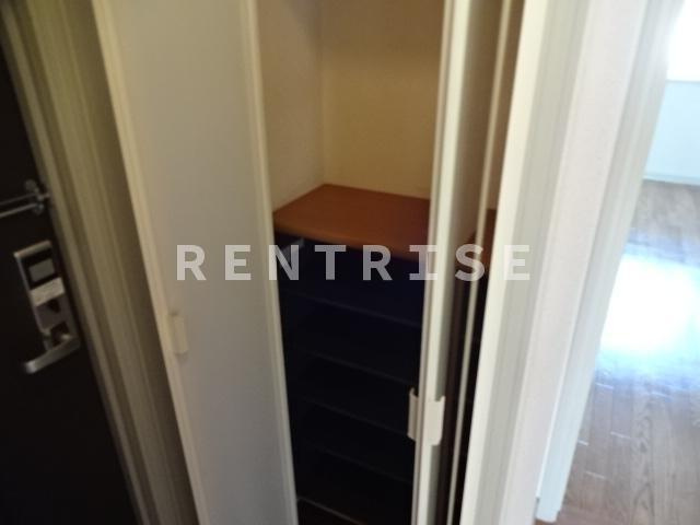 ベルソフィアのバルコニー|下駄箱(イメージ)