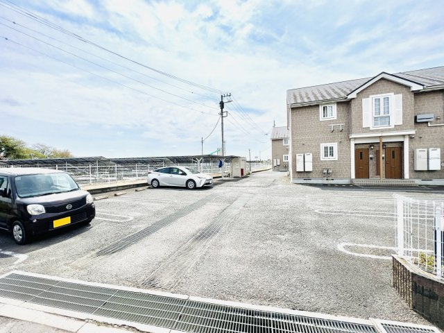 栃木県栃木市藤岡町藤岡　グランパルクＡ・Ｂの駐車場