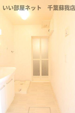 アクアコートの洗面所|広い洗面スペース