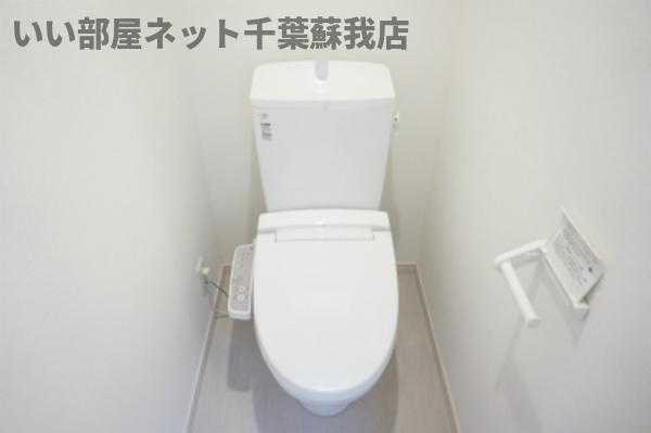 リブリ・サンフラワー14のトイレ|今の時代にマッチした温水洗浄機能付きです！