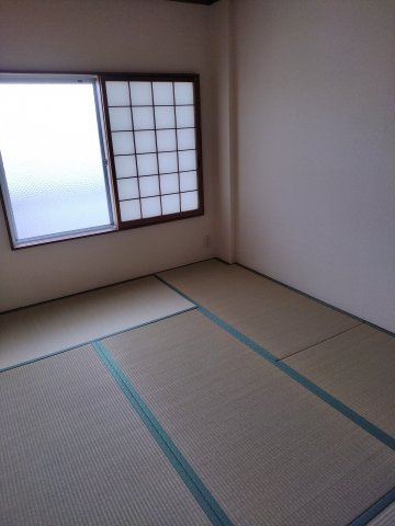 北園マンションの和室|玄関近く　６畳
