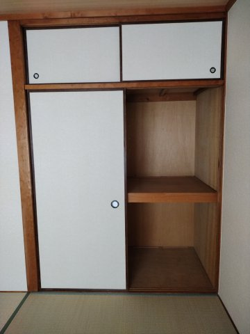 北園マンションの収納|玄関近く　６畳