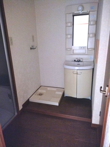 北園マンションの洗面所