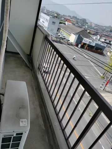 北園マンションのバルコニー