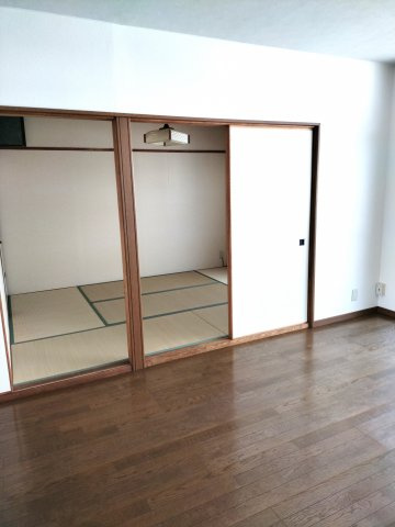 北園マンションの居間・リビング