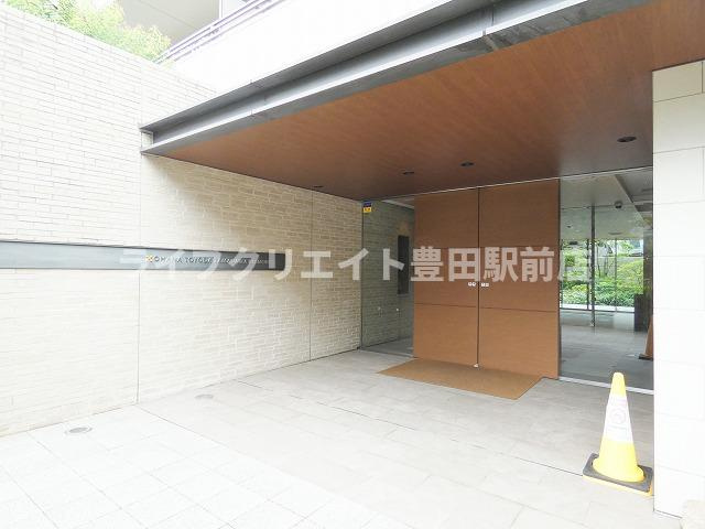 オハナ豊田多摩平の森のエントランス