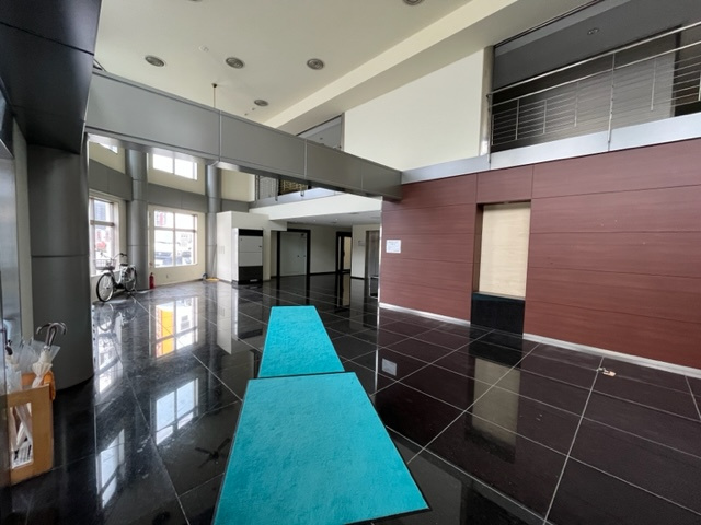 森滝ビルのロビー