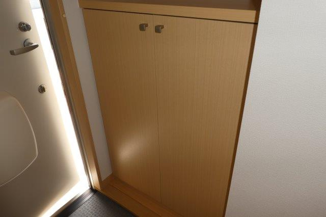 コンフォールＫⅢＢの内装|シューズボックス