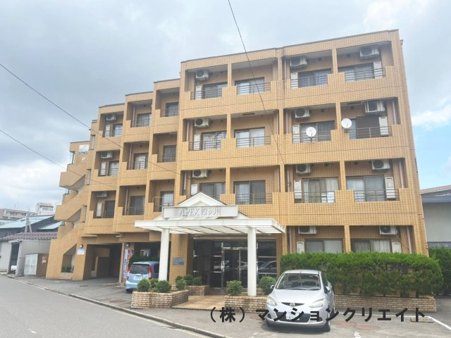 アペックス四ツ井(投資)の外観