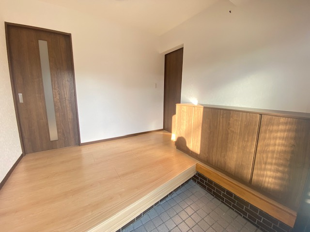 北諸県郡三股町大字蓼池の中古一戸建の玄関