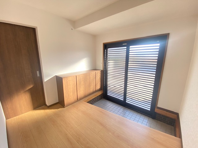 北諸県郡三股町大字蓼池の中古一戸建の玄関