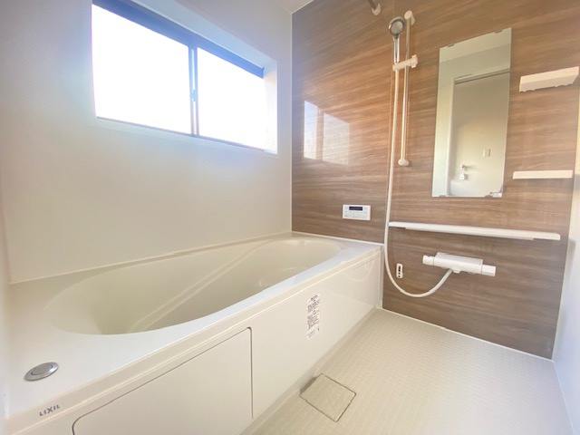 北諸県郡三股町大字蓼池の中古一戸建のトイレ