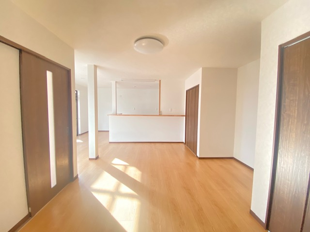 北諸県郡三股町大字蓼池の中古一戸建の居間・リビング