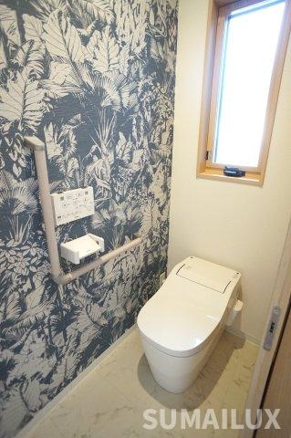 熊本市東区小山１丁目の一戸建てのトイレ