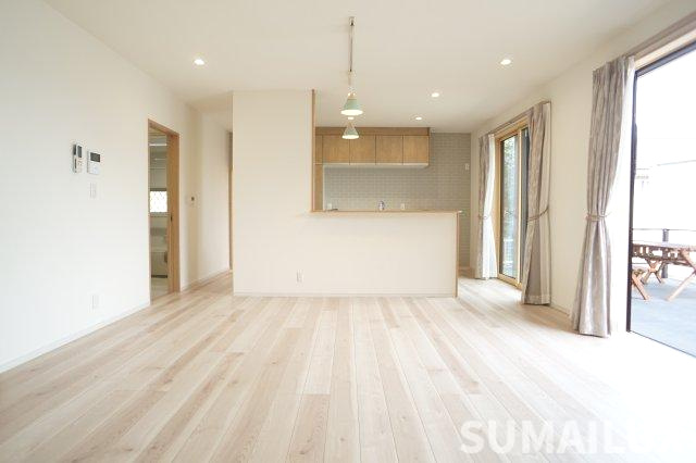 熊本市東区小山１丁目の一戸建ての居間・リビング