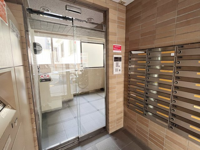 ベスト本郷のエントランス|エントランス