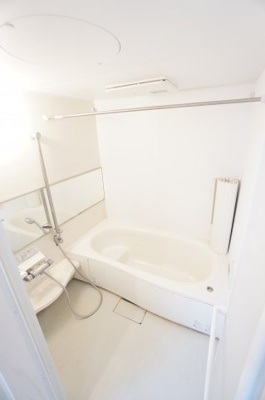 【浴室】 | フェリシティ貝塚 | ※同物件・同タイプの写真です。