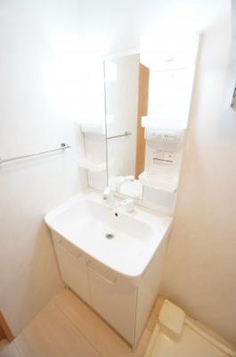 【独立洗面台】 | フェリシティ貝塚 | ※同物件・同タイプの写真です。