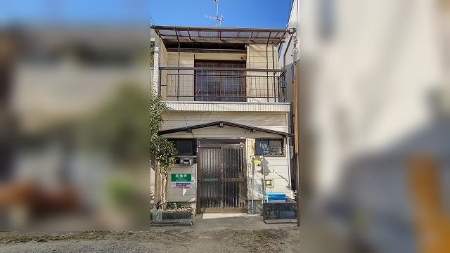 箕面市西小路４丁目の中古テラスハウスの外観