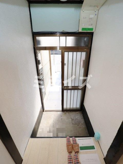 【玄関】 | 香露園貸家