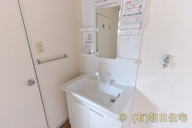 サンシャイン．ヴィラDの独立洗面台