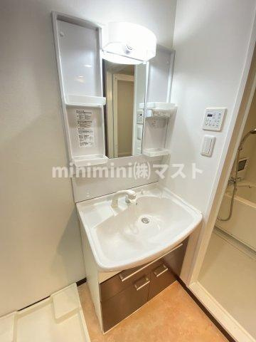 グランシス難波西の洗面所