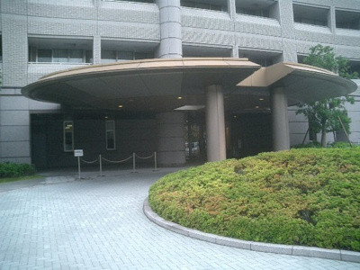 【エントランス】 | ＯＡＰレジデンスタワー東館 | 車寄せのある高級感のあるエントランス。